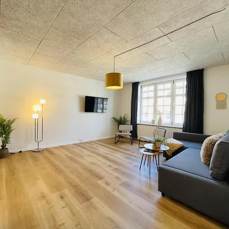 Aday - On The Pedestrian Street Apartment Frederikshavn